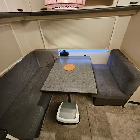 Lägenhet Full Service Caravan 1 *